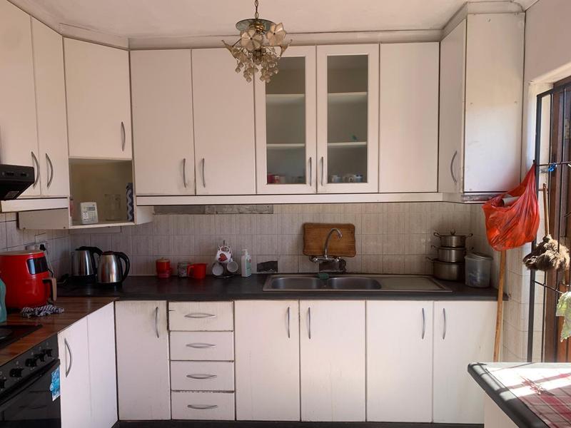5 Bedroom Property for Sale in Devon Park Village Western Cape
